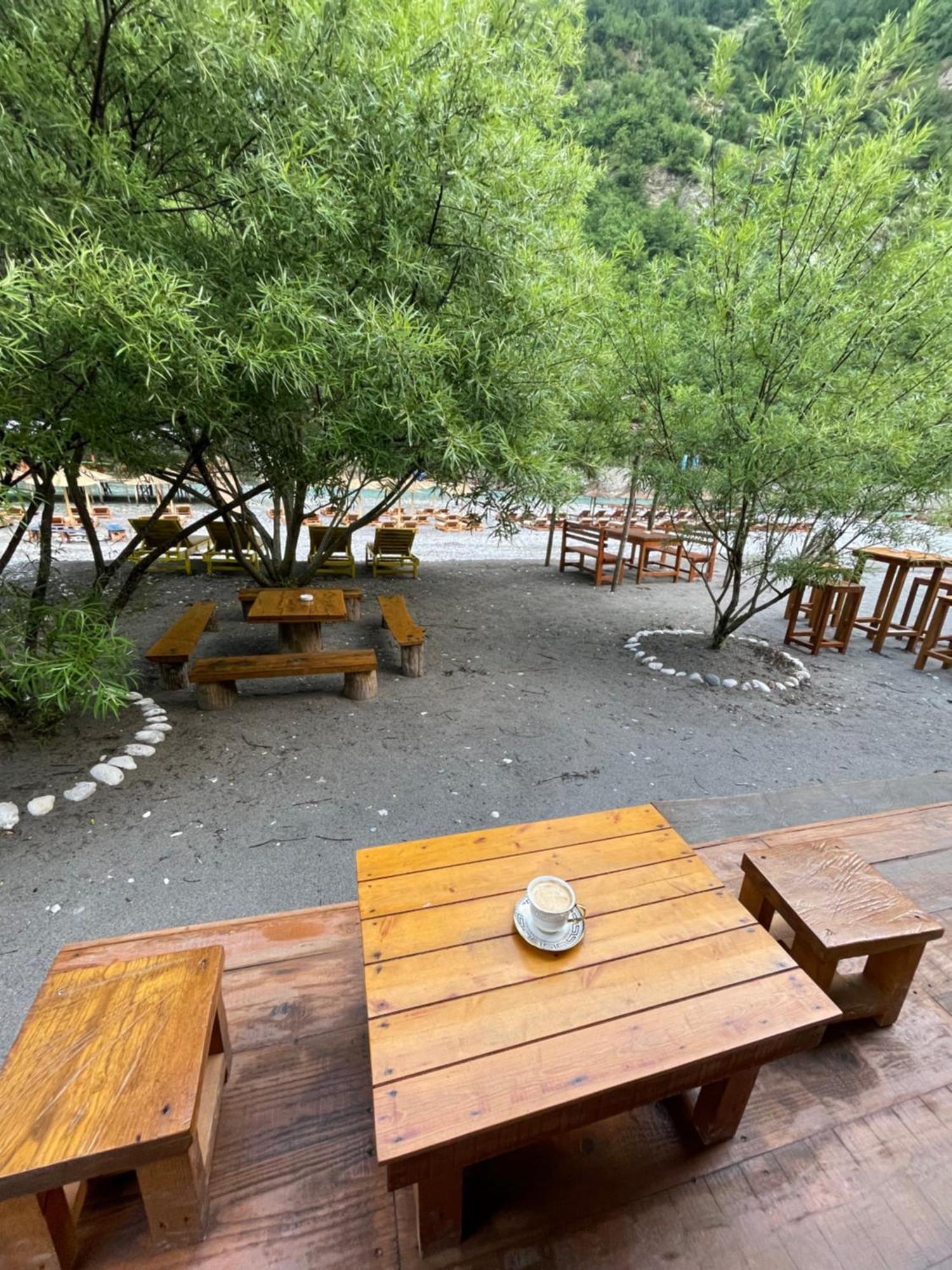 Guri I Lekes Guesthouse Moll' e Shoshit Kültér fotó