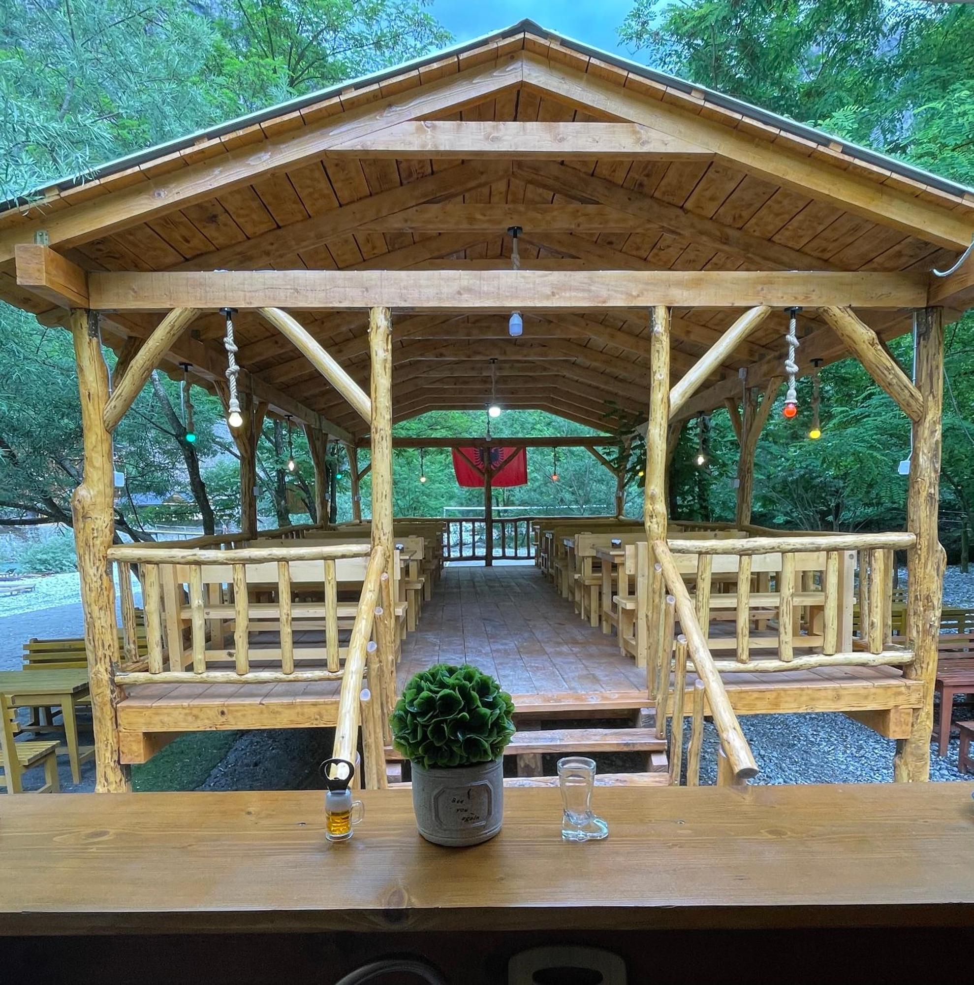Guri I Lekes Guesthouse Moll' e Shoshit Kültér fotó