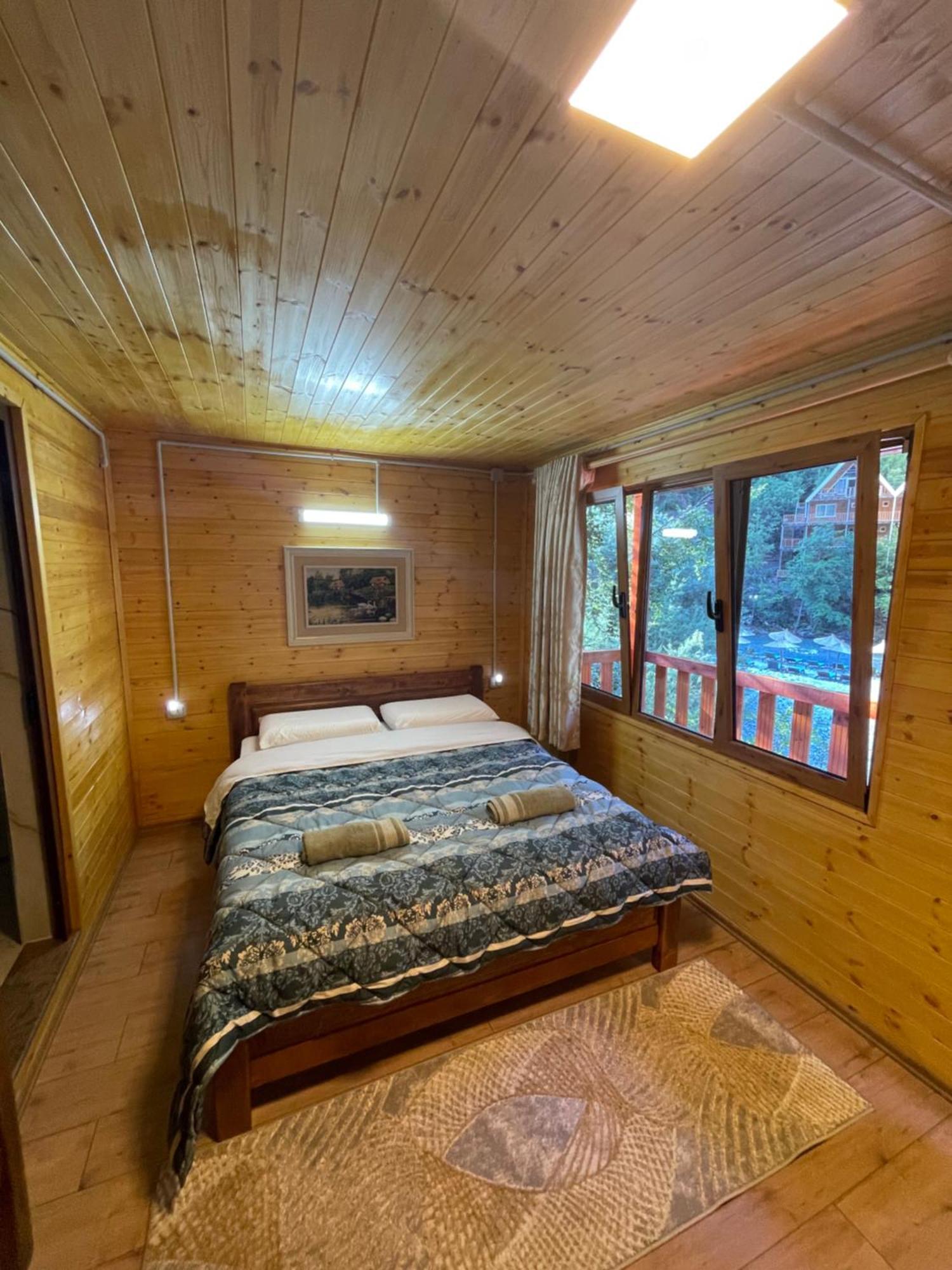 Guri I Lekes Guesthouse Moll' e Shoshit Kültér fotó