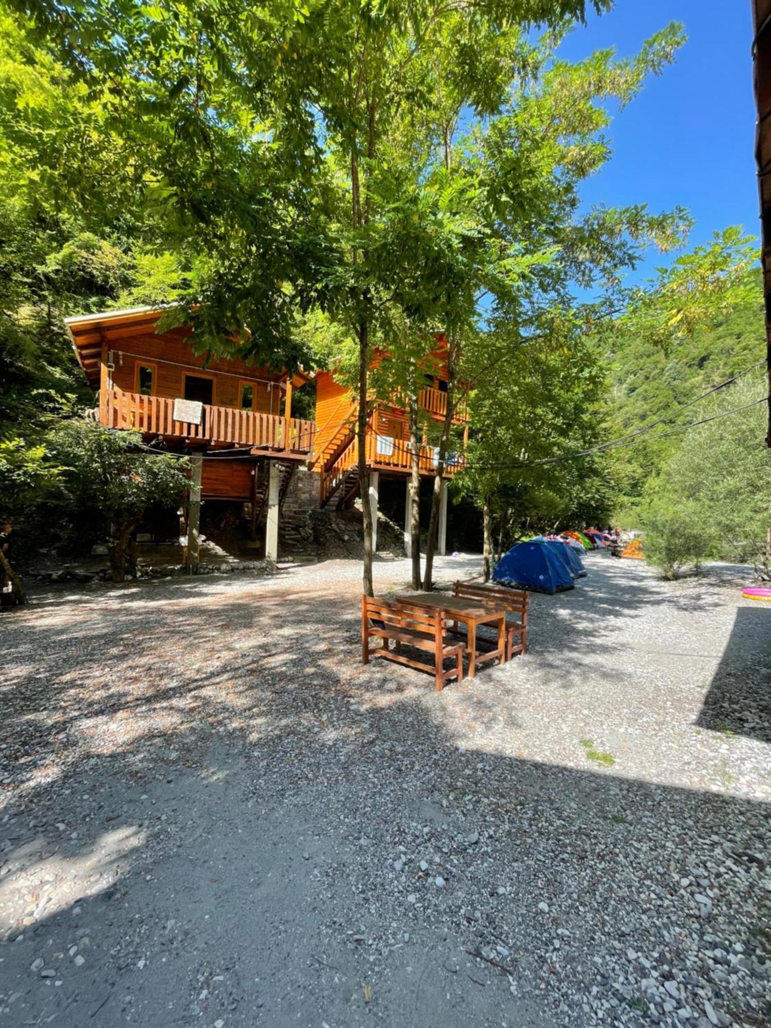 Guri I Lekes Guesthouse Moll' e Shoshit Kültér fotó